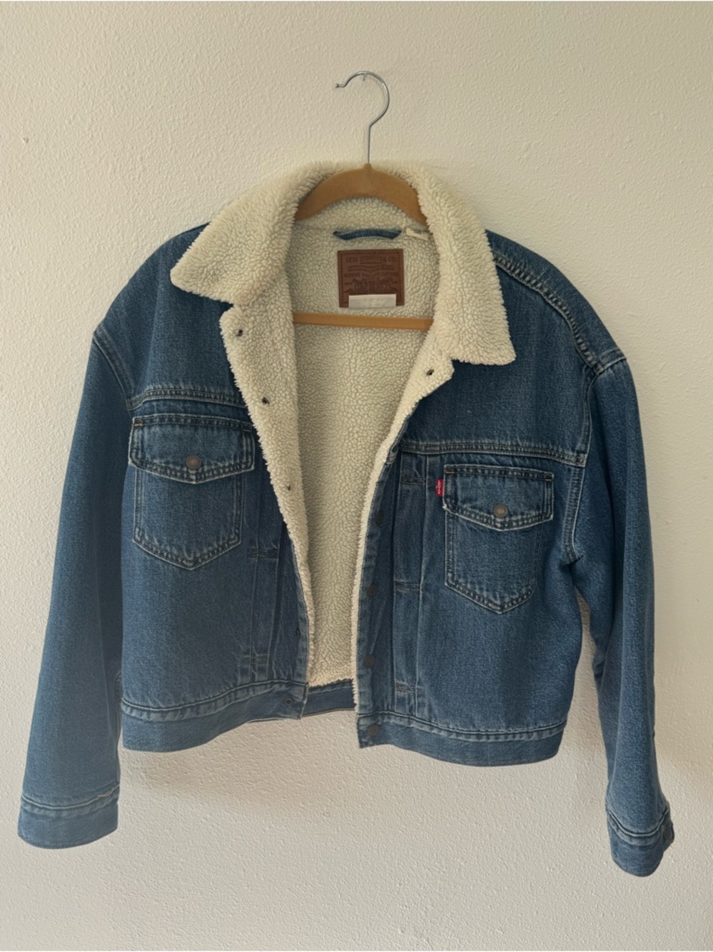 Womens levi sherpa jacket large